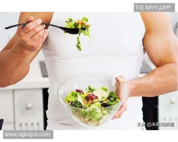 揭秘足球明星的饮食秘诀与健康生活方式分享 揭秘足球明星的饮食秘诀与健康生活方式分享