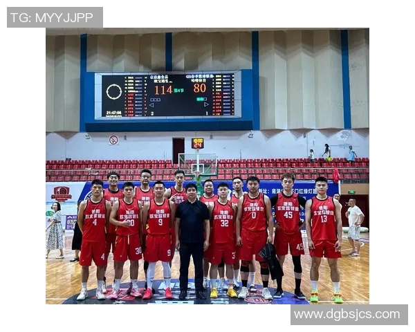 赛后分析:北京篮球队与南京篮球队的团队协作表现及其影响因素探讨 赛后分析:北京篮球队与南京篮球队的团队协作表现及其影响因素探讨