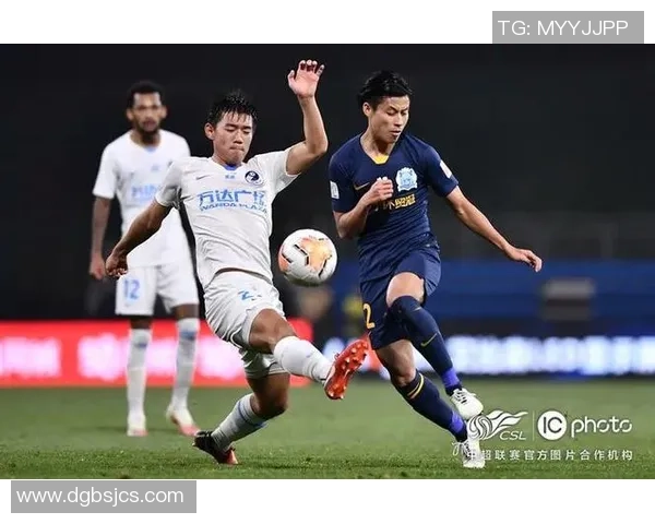 赛后复盘分析上海篮球队与武汉篮球队的表现与状态对比