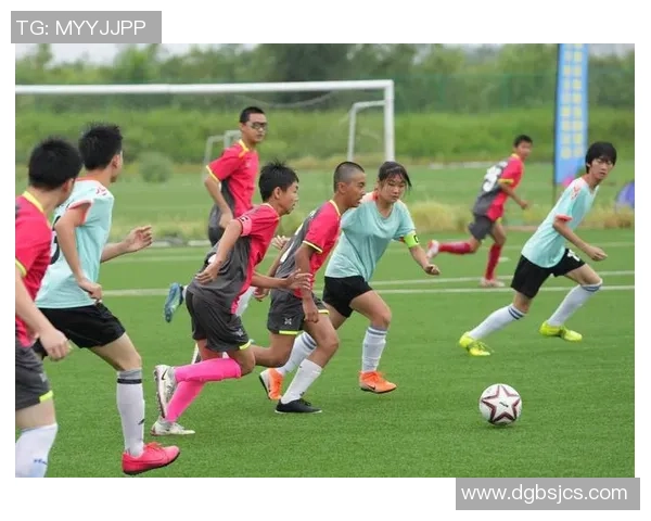 足球明星传授实用技巧视频合集助你提升球技与比赛表现